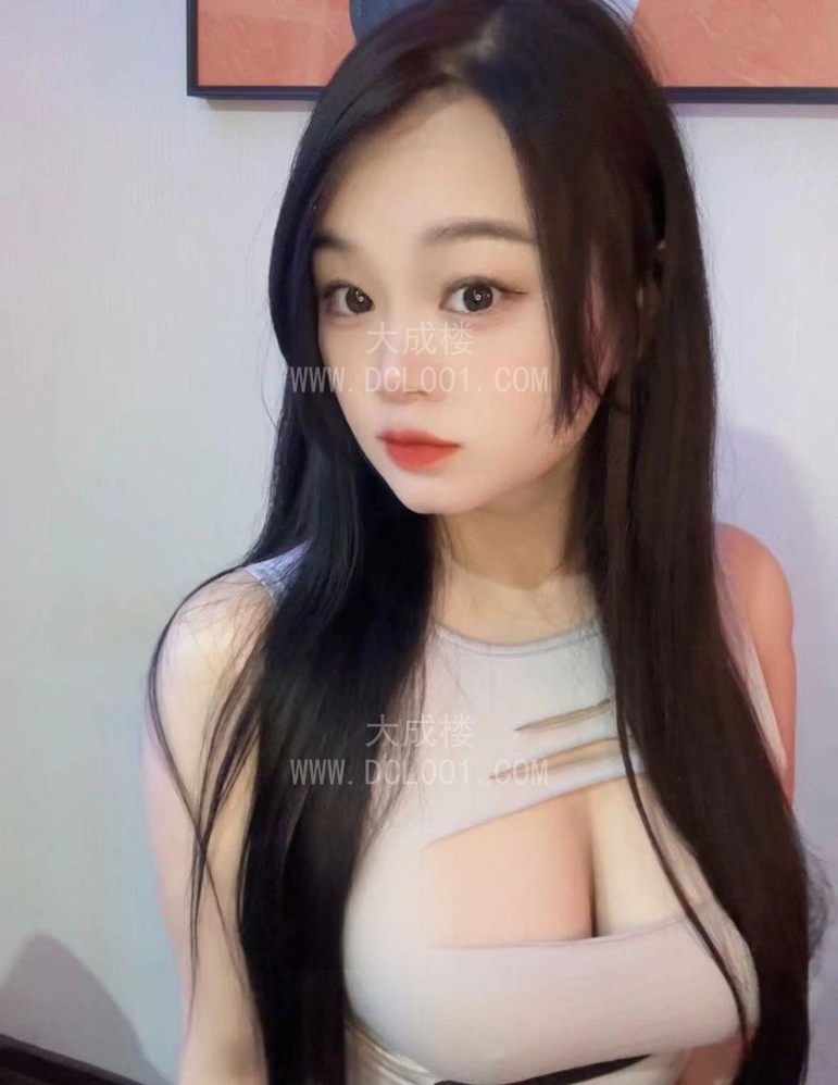 南宁偶遇的年轻小妹