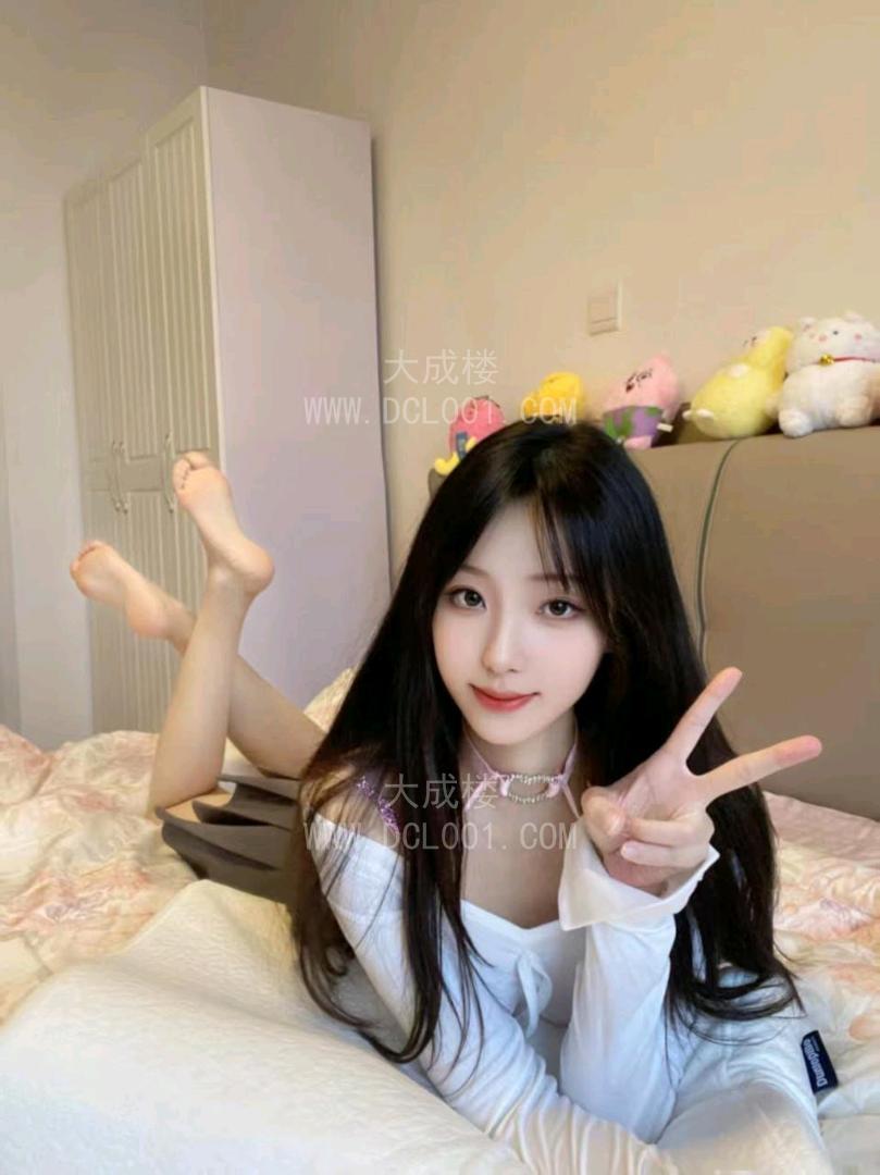 南京妩媚川女郎很会夹