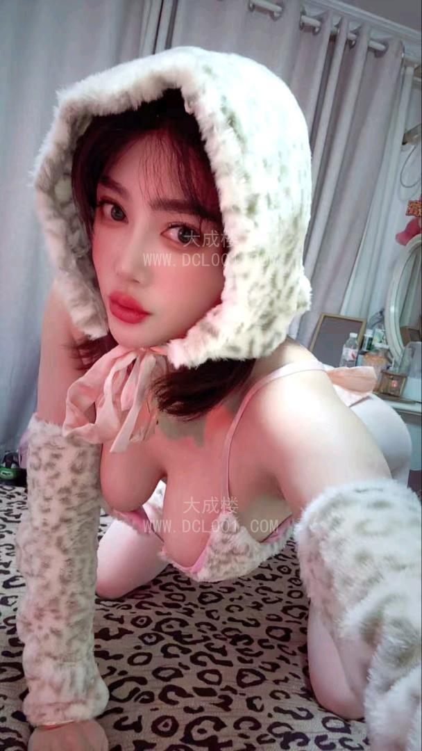 南京巨乳性感女郎静静