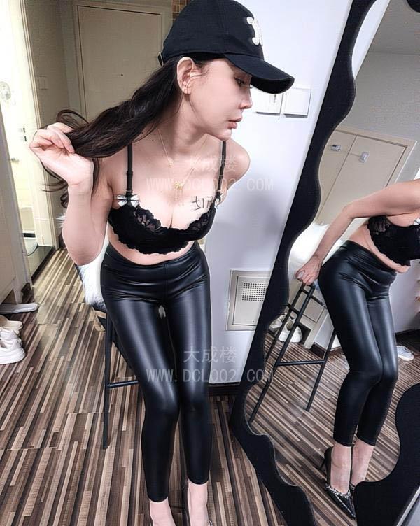 海淀大长腿颜值爆表水多多