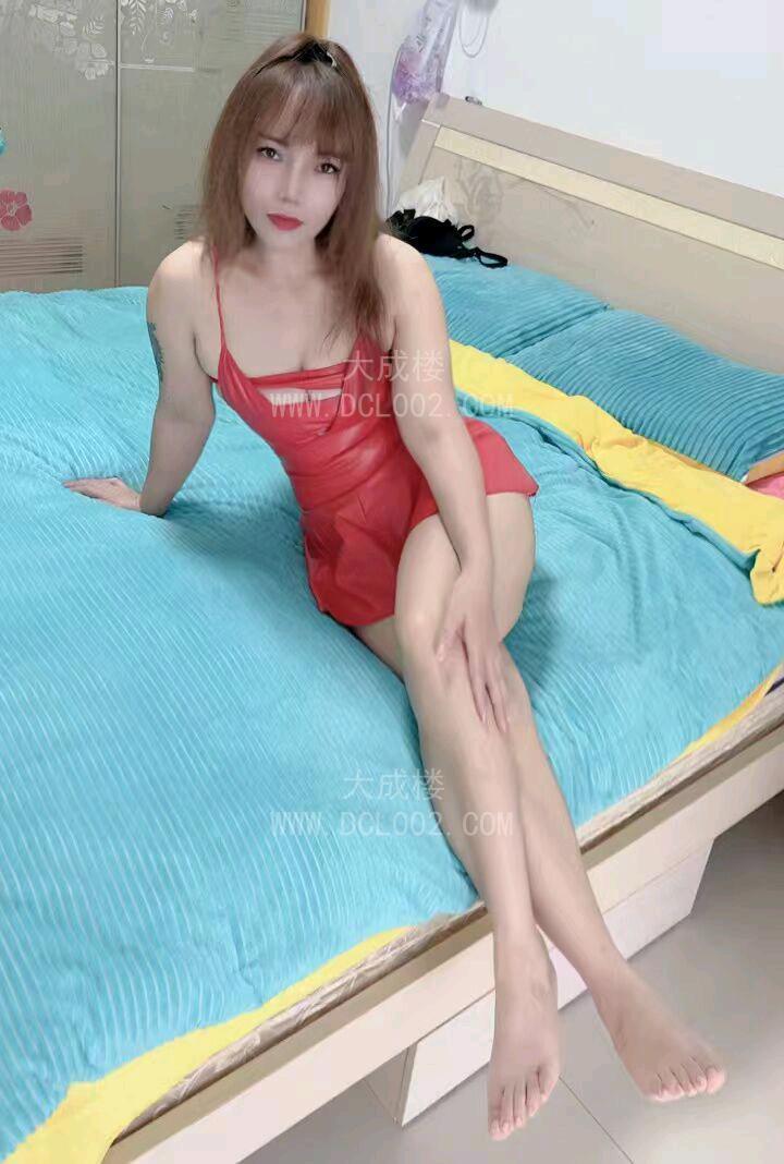 南通制服少妇很妩媚