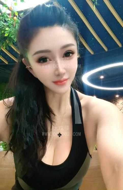 太原大胸翘臀御姐