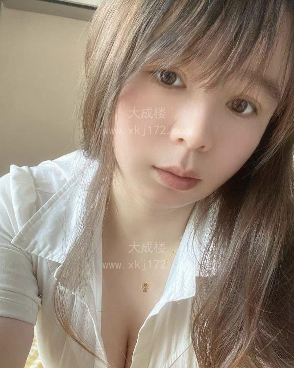 皮肤好的口爆姐姐