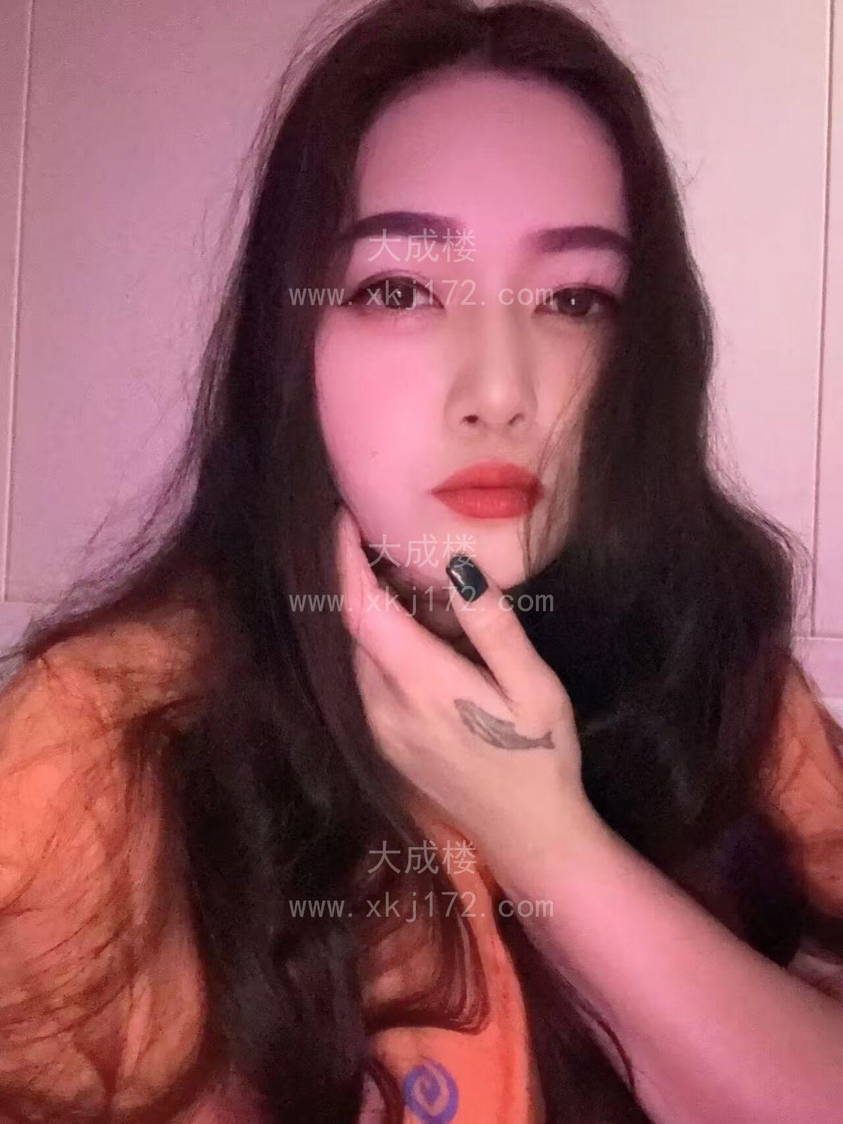 龙华丰满大波糖糖