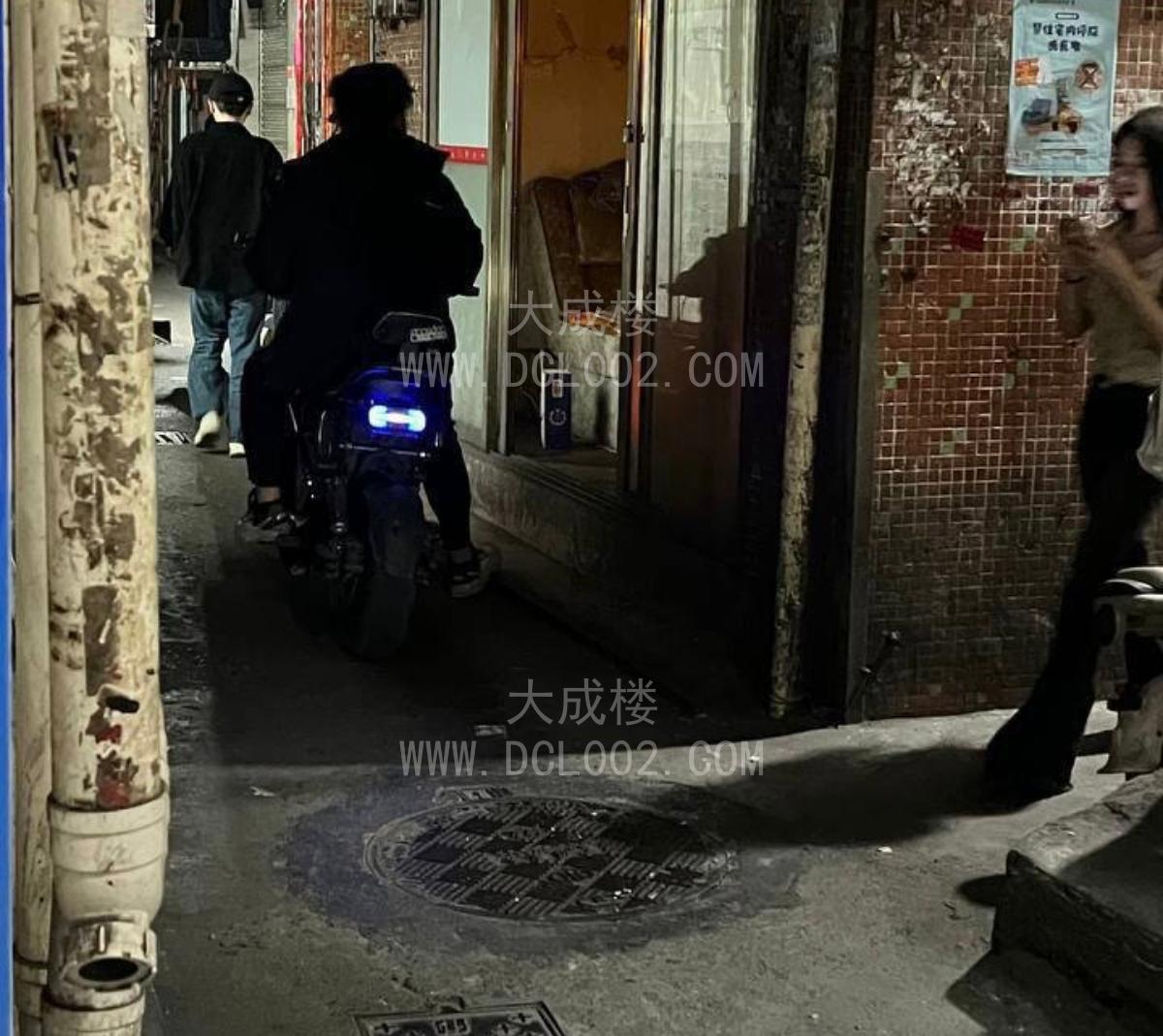 广州天河站街小店