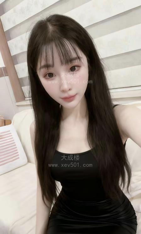 上城翘臀小女友