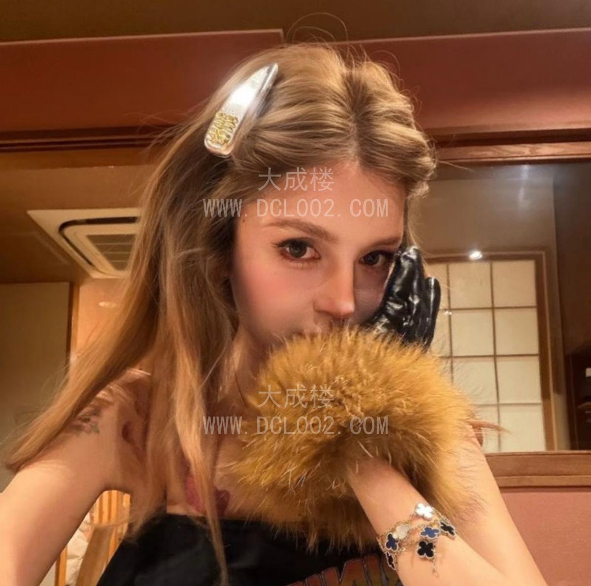 天津新人颜值系骚货女友