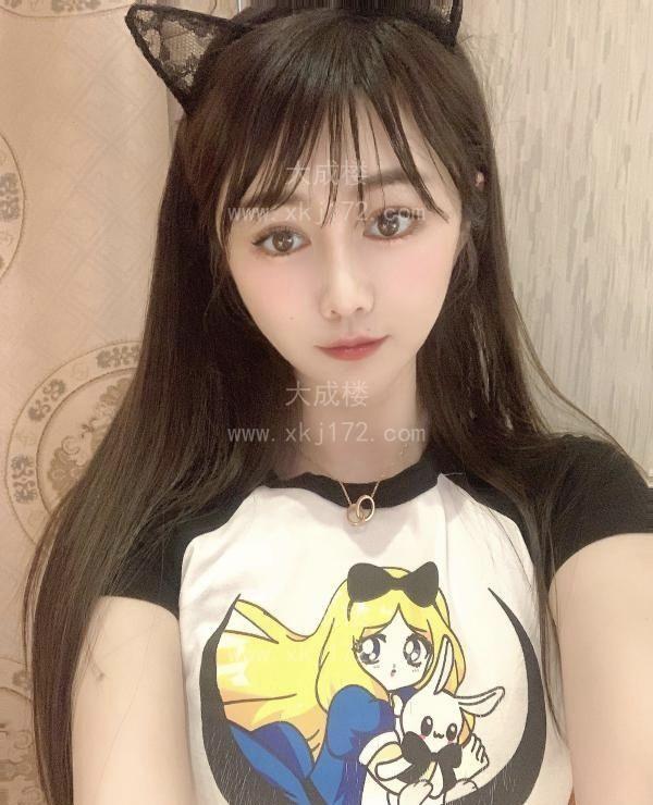 青春活力的小妹妹