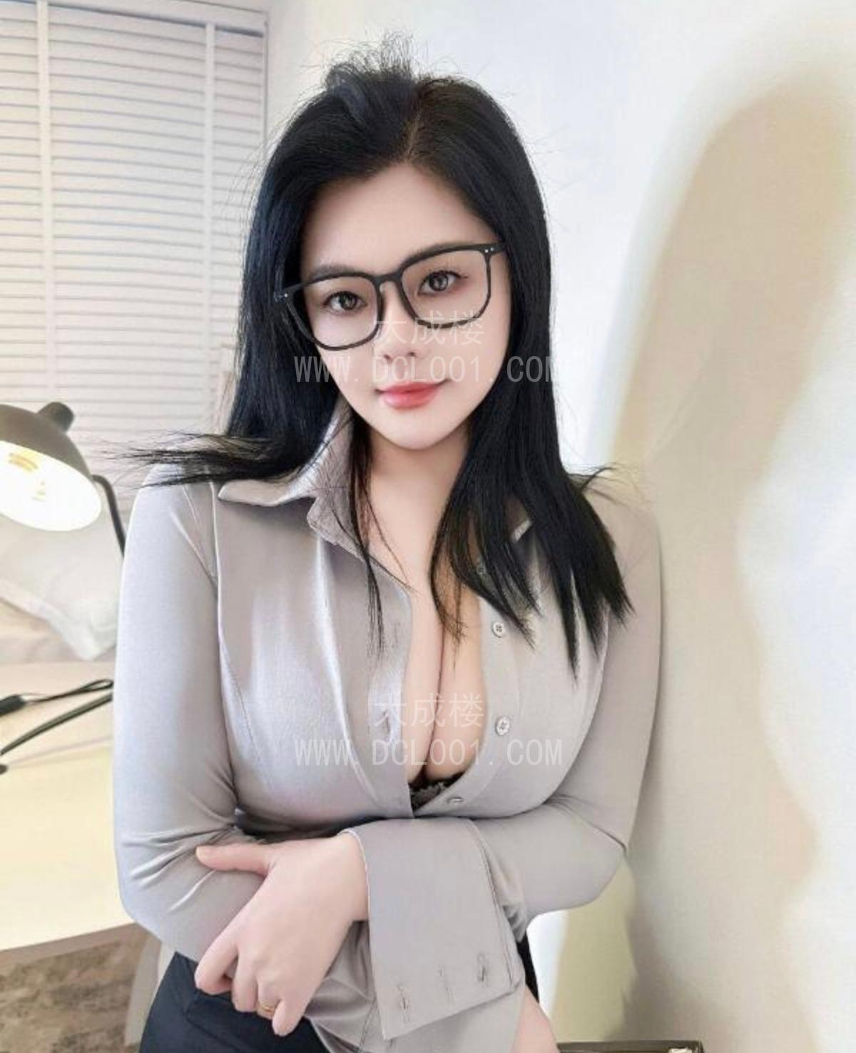 成都风骚大奶轻熟女