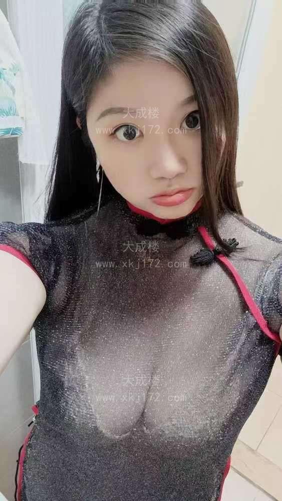 南山丰乳肥臀欲女小甜甜
