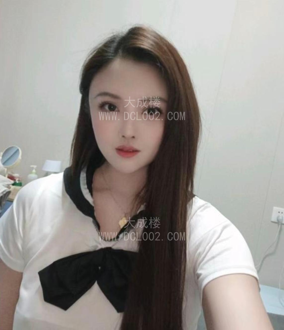 宝安大胸女友李一桐