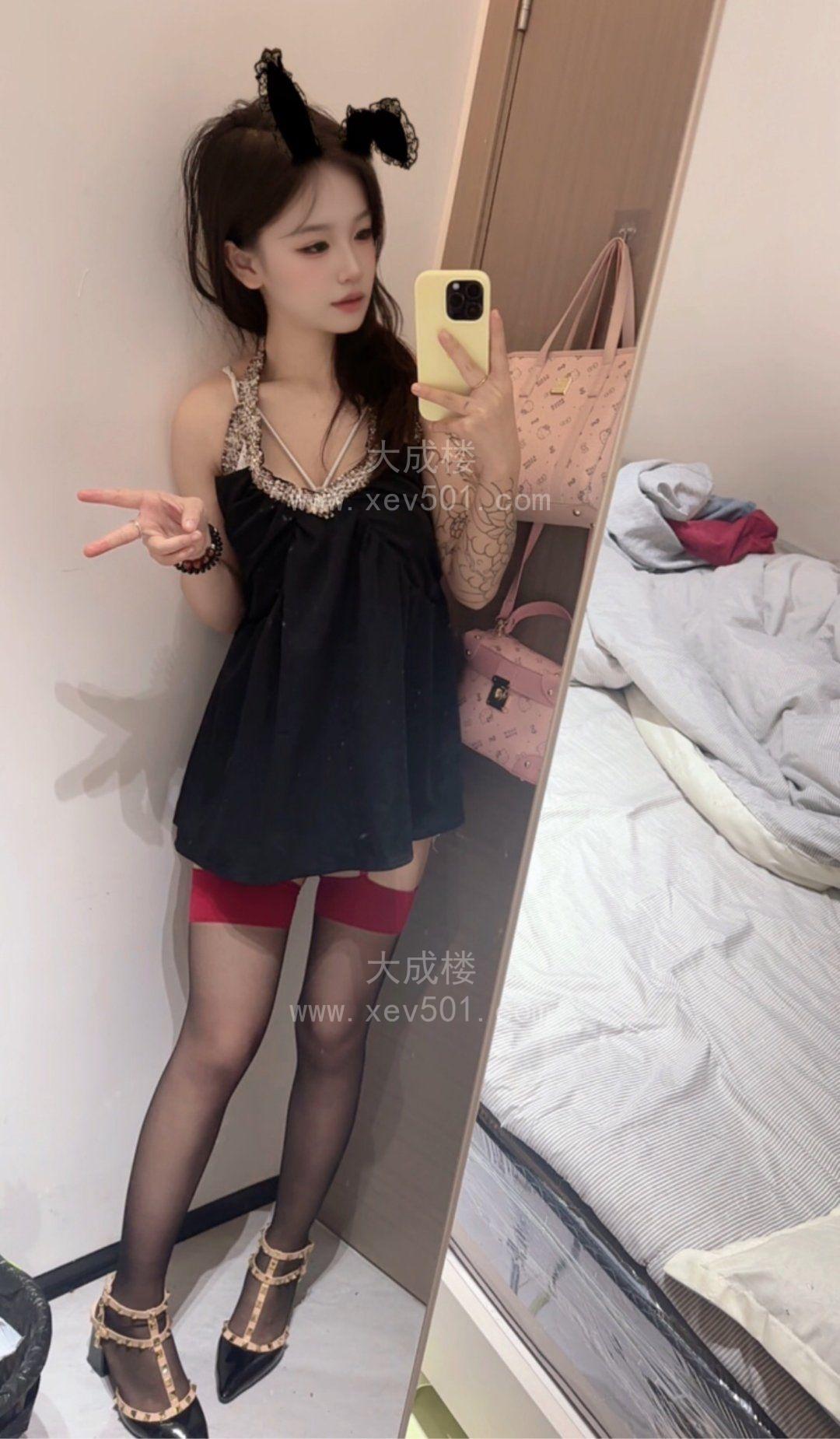 天河车陂18岁嫩妹小琳