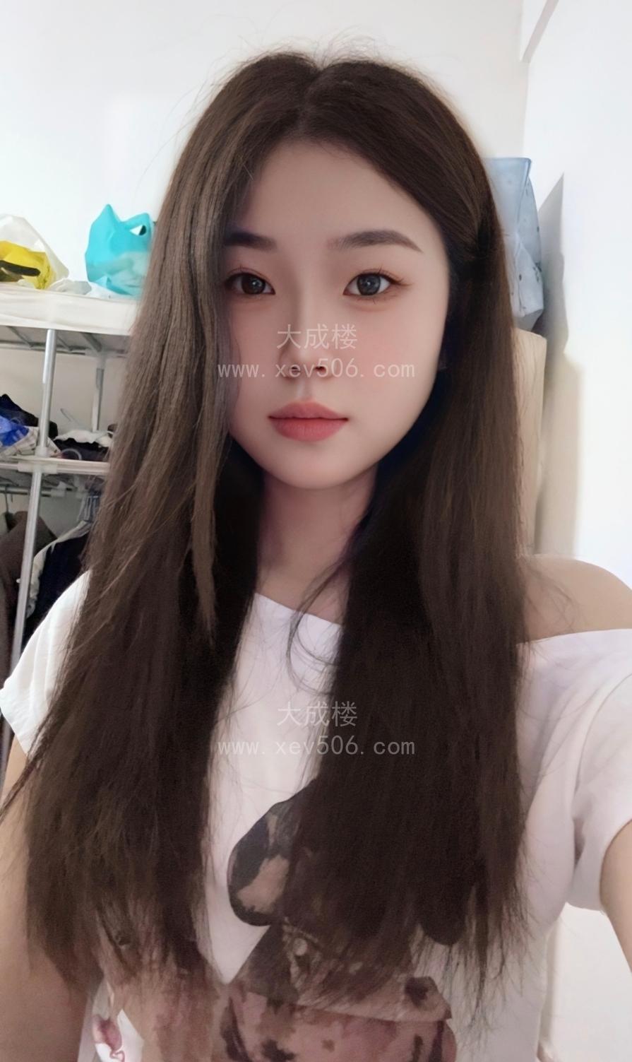 天津刚接触社会清纯少女求包养