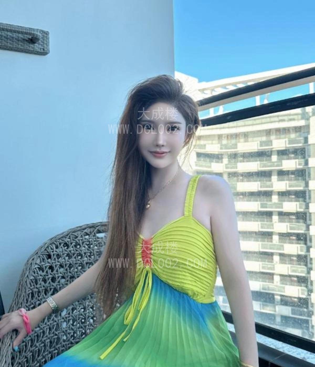 徐汇胸大柔软风骚服务老师