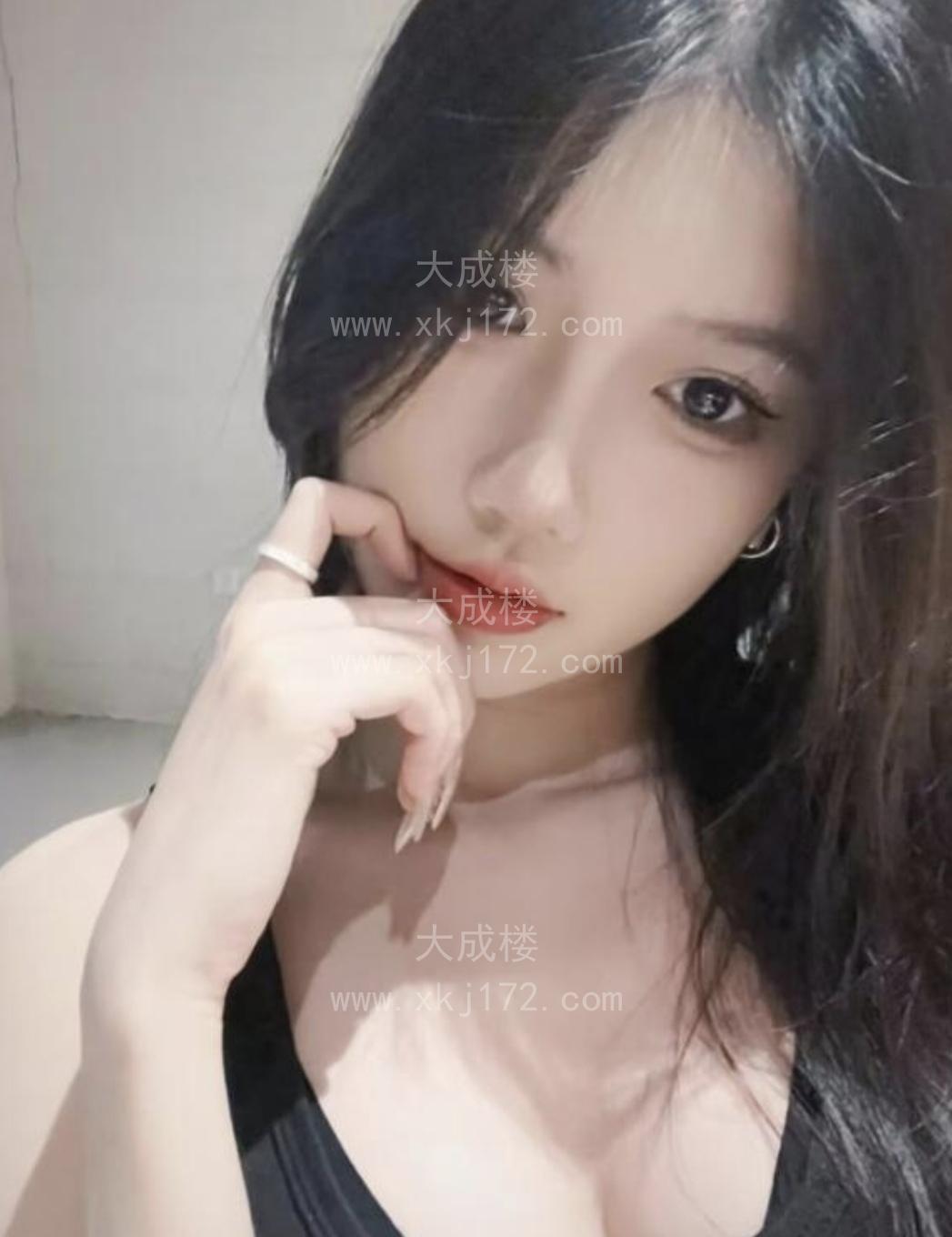 高颜值纯欲风妹子