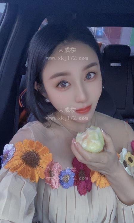 南宁水街健身女