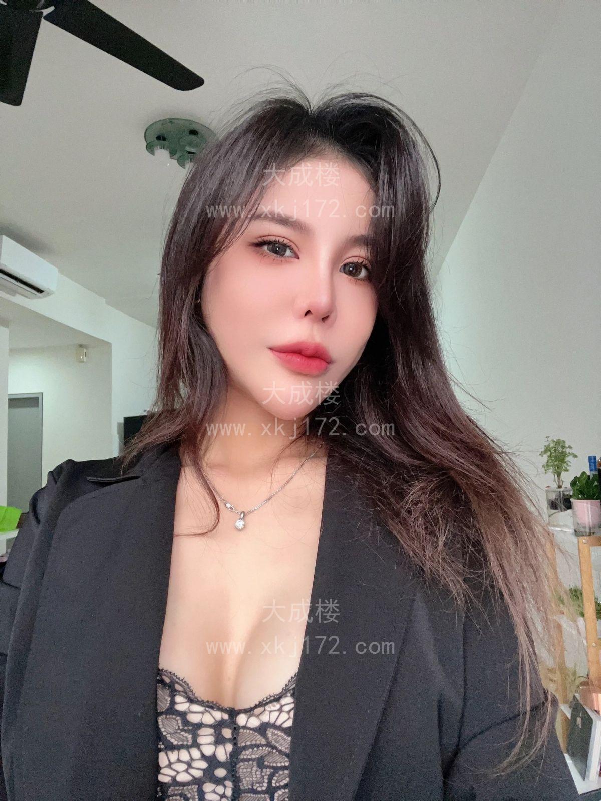 风骚大奶网红脸