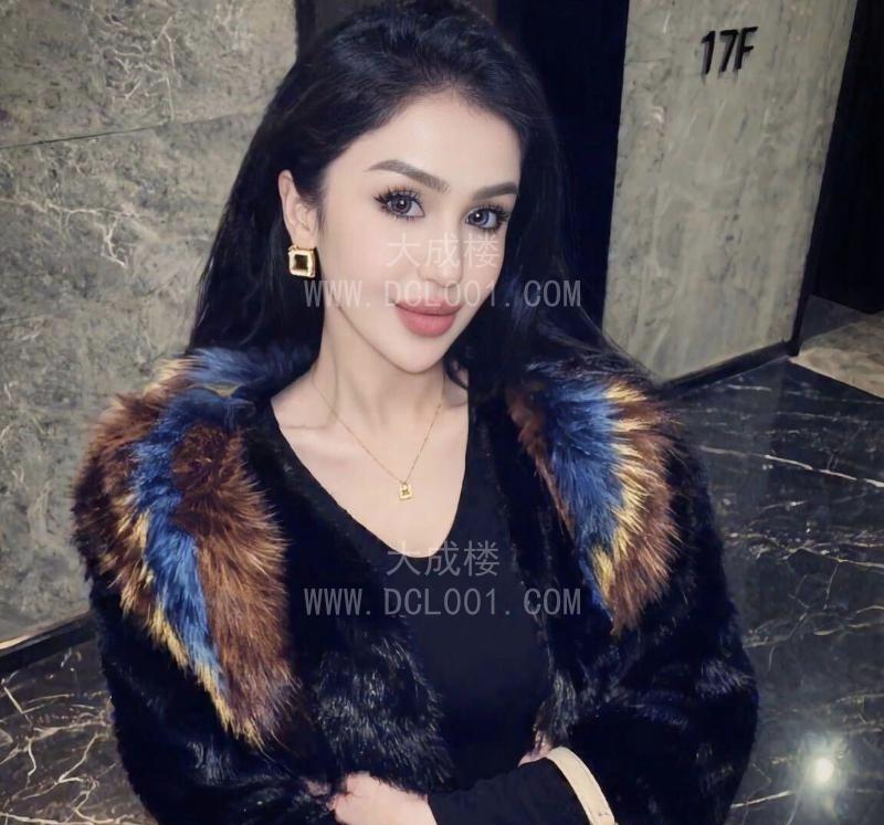 成都维族美女米娜