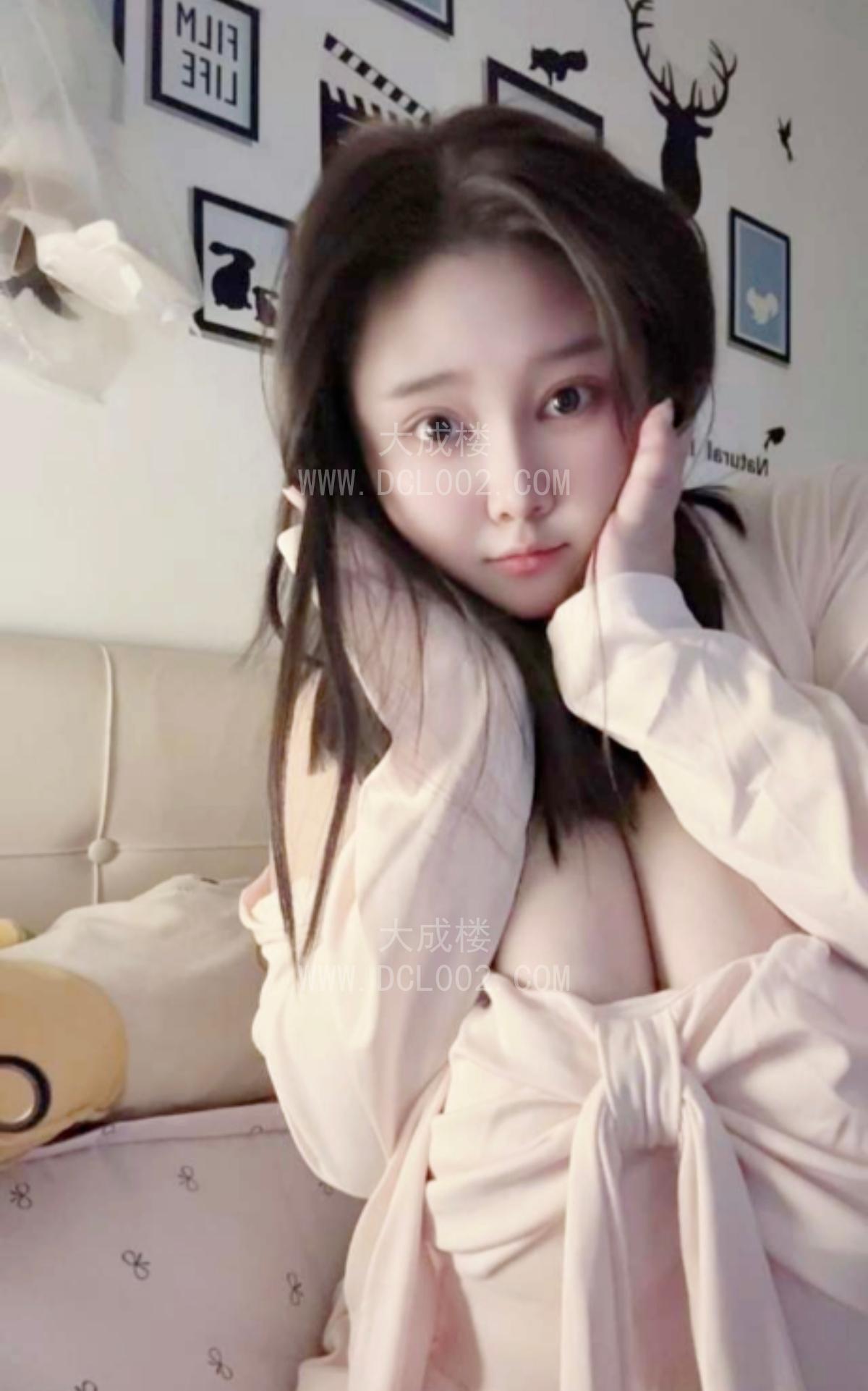 西城E乳波霸妹安安