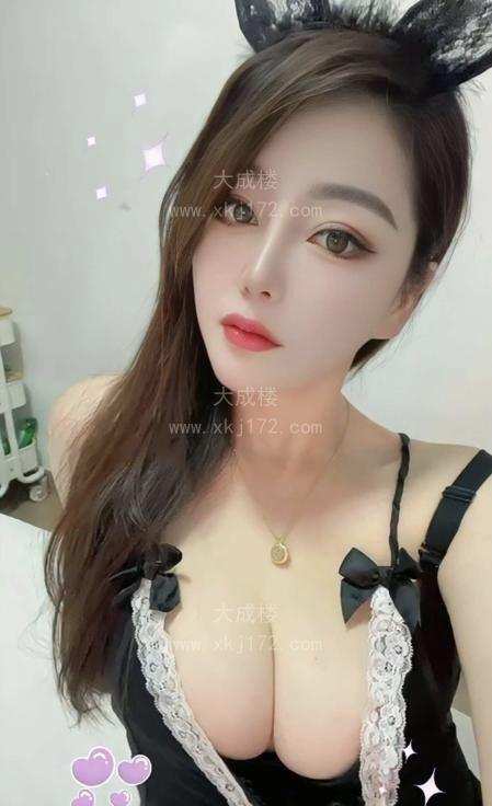 中环大奶妹子吴娜