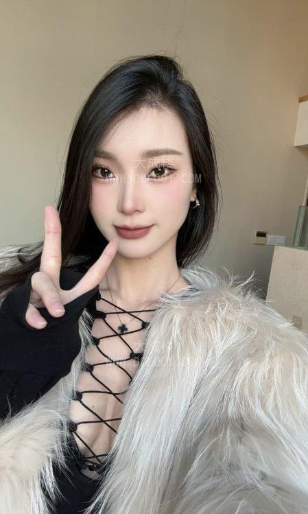 杭州大长腿模特娜美