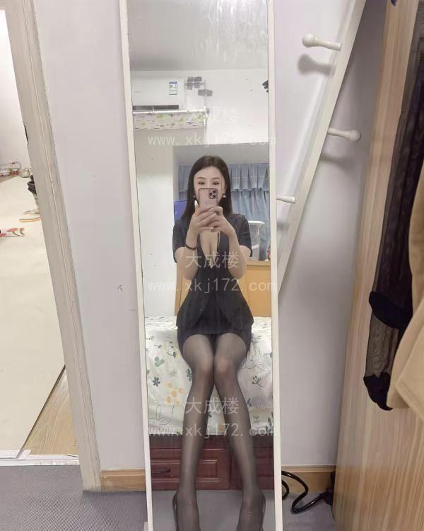 福田美腿骚丝小雅