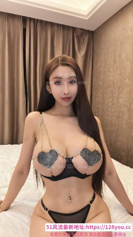 南山高挑长腿巨乳御姐