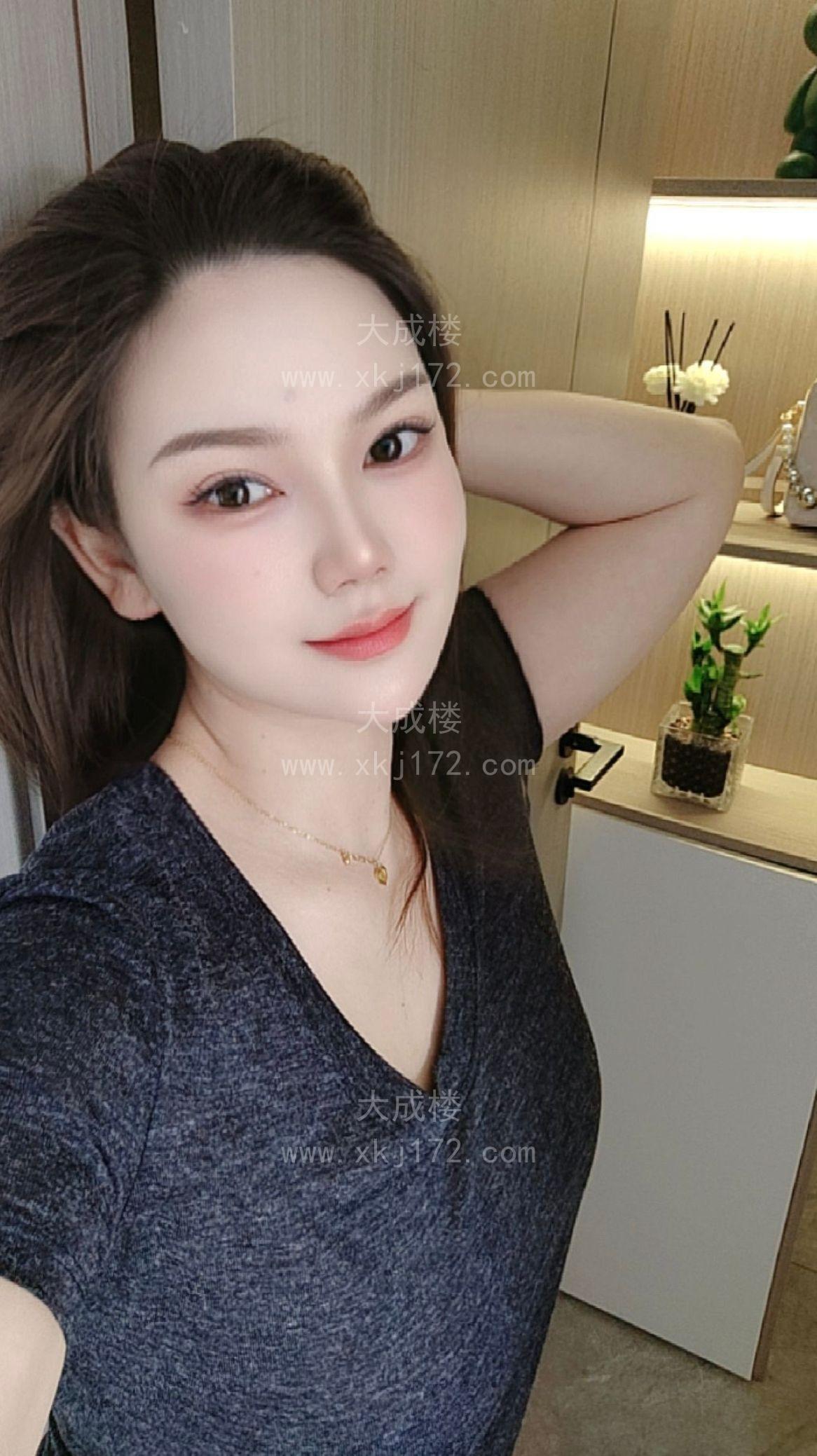 江夏温柔体贴心晴