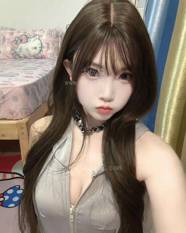 天河颜萝莉妹妹