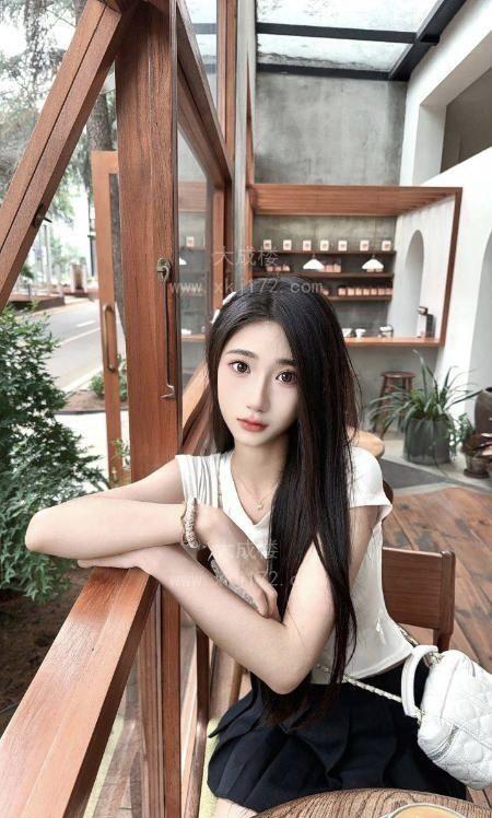 新建区苗条大长腿