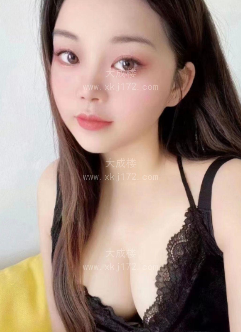 海珠性感风骚美眉兔兔