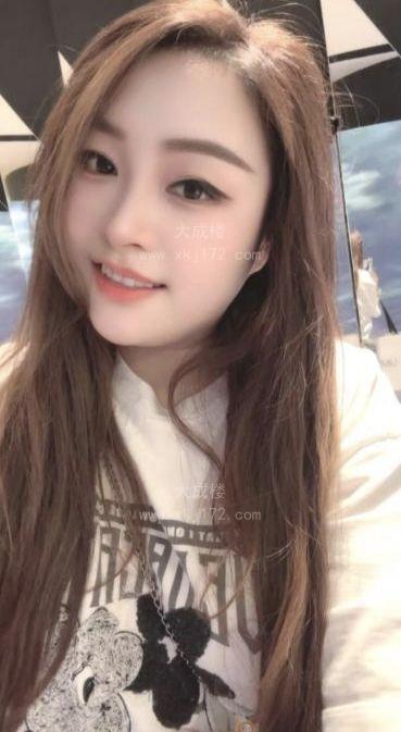 天河热情舌吻果儿