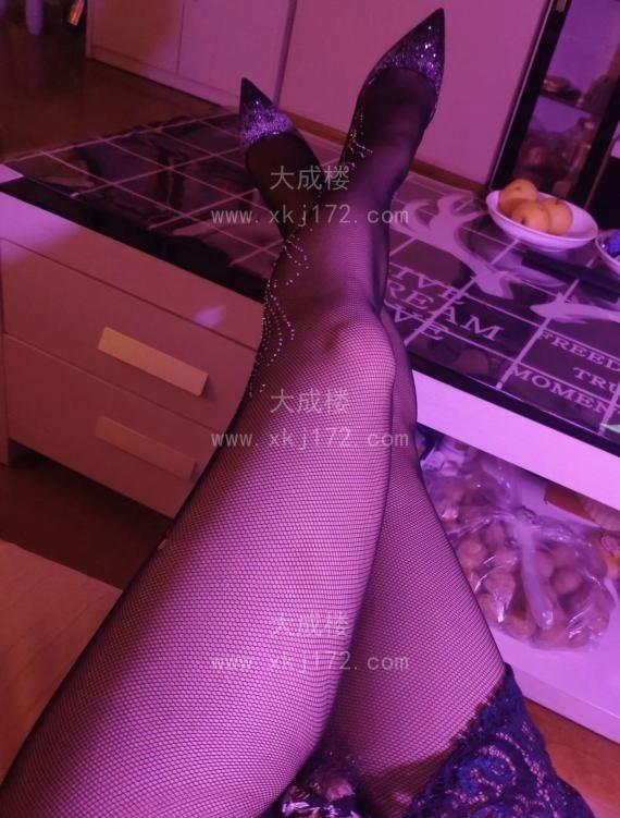 过年不打烊百合