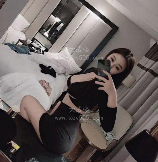 南山大胸手感好茶茶老师